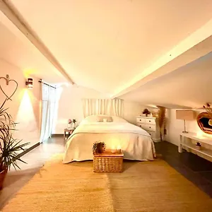 Loft Atypique Au Milieu Des Champs , Tourrettes France